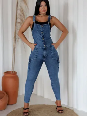 BAZZUT JEANS Macacão Jardineira Skinny Com Bolsos Cargo E Lycra