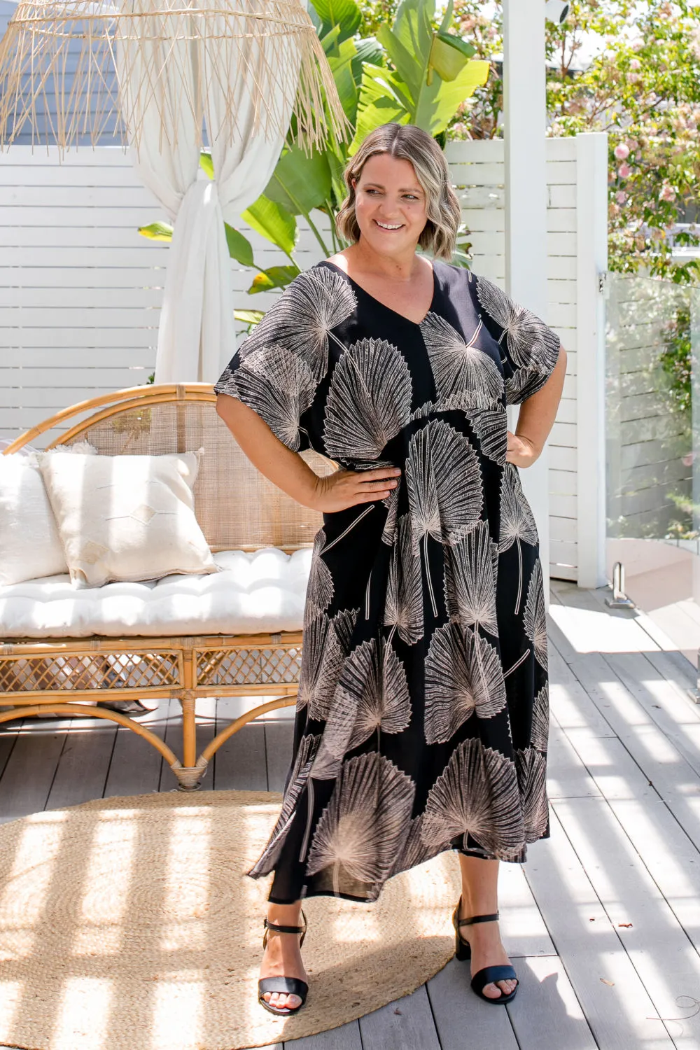 Maxi Dress - Black Fan