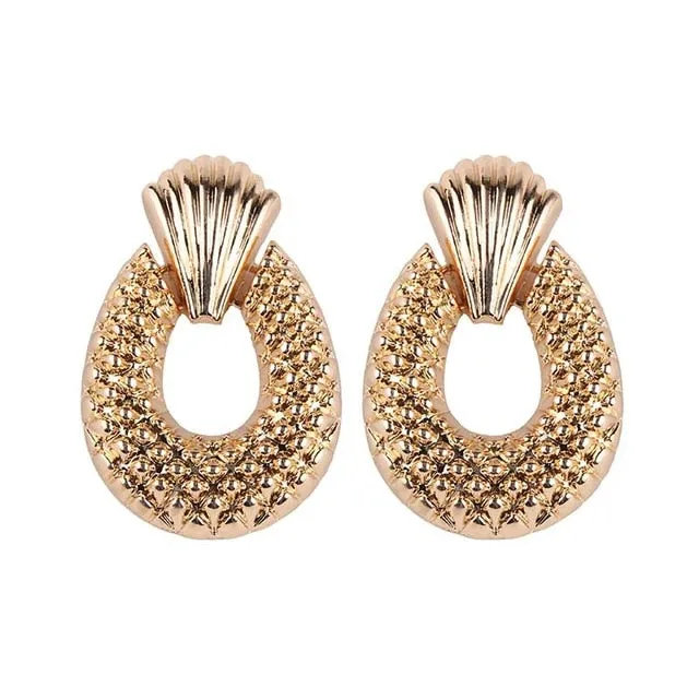 Maxi Tassel Gold Earrings