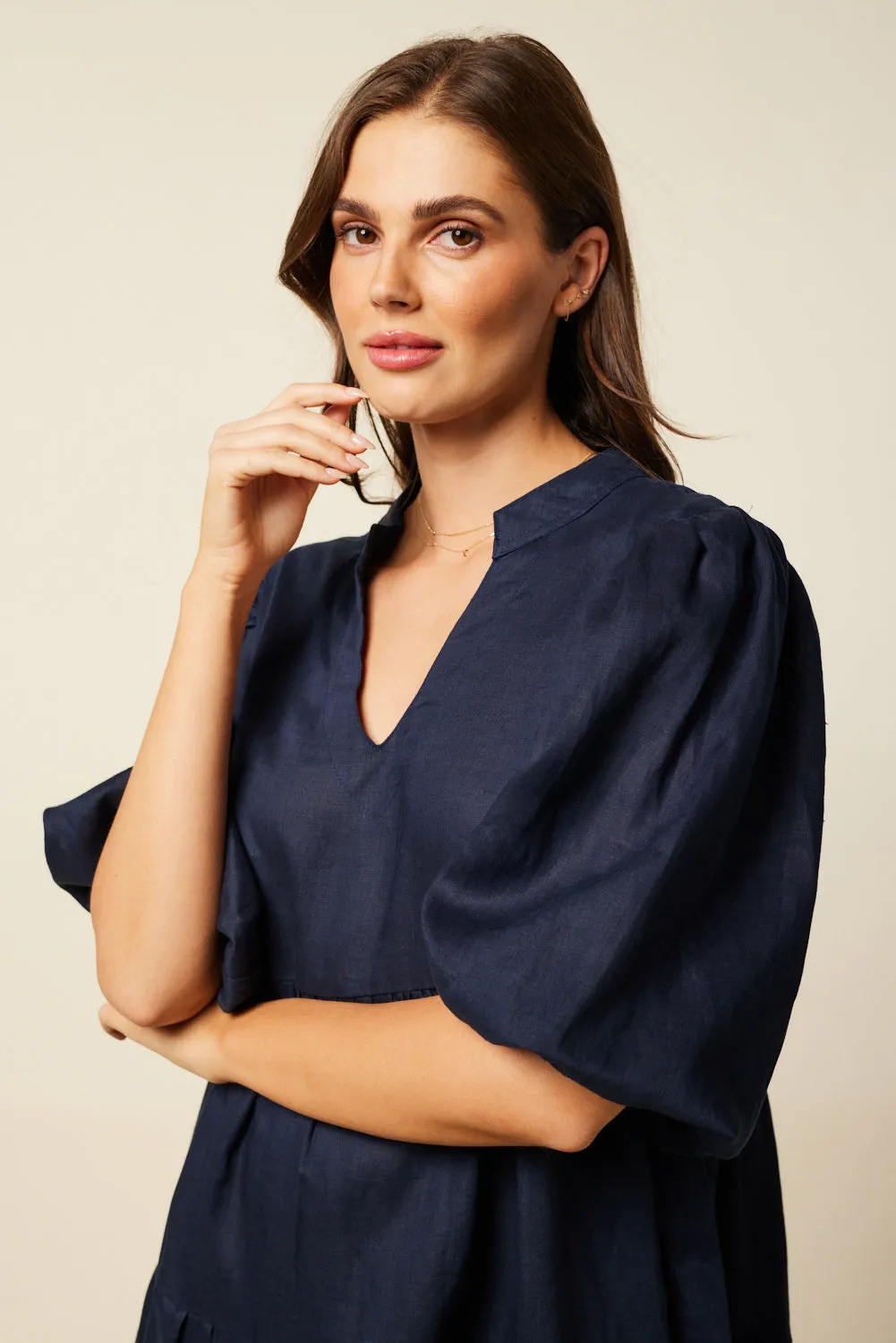 Sabre Linen V-Neck Dress in Navy